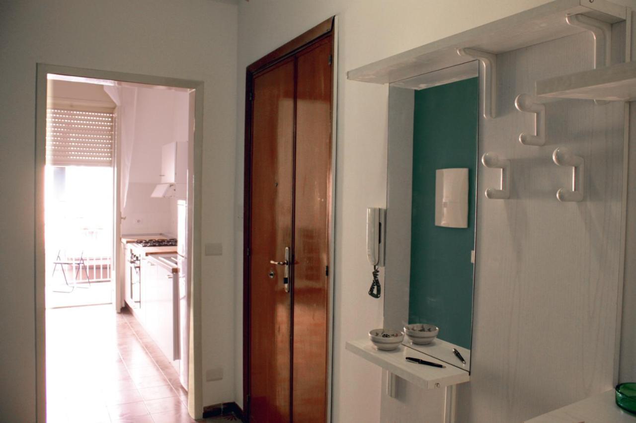 דירות גיארדיני נאקסוס Naxos House חדר תמונה